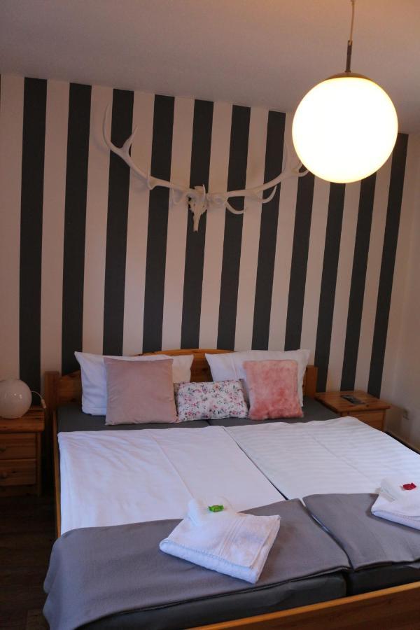 Altstadtcafé und Pension Havelberg Extérieur photo